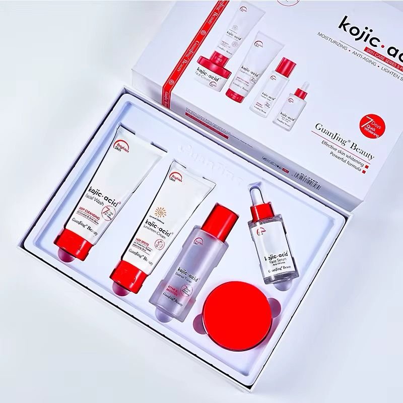 KOJIC ACID SKINCARE, Ensemble de cinq produits, soins du visage éclaircissant et anti-tâche
