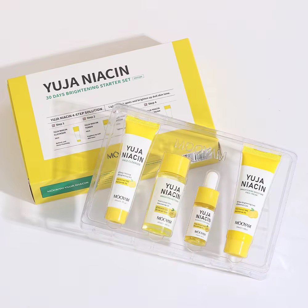 MOOYAM YUJA NIACIN, Ensemble de quatre produits, soins du visage éclaircissant les tâches brunes
